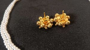 Pearl Necklace &amp; Earrings Set