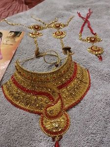 Exquisite Kundan Bridal Jewellery Set