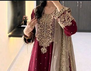 Pakistani designer kurta set