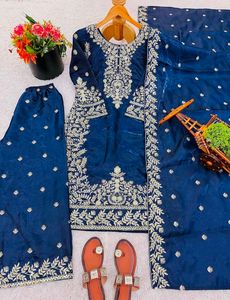 Elegant Embroidered  Kameez plazzo with dupatta se