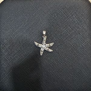 Starfish Pendant Necklace