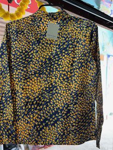 Chic Navy &amp; Yellow Floral Blouse
