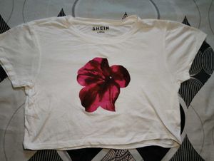 SHEIN White Cropped T-Shirt with Flower Print
