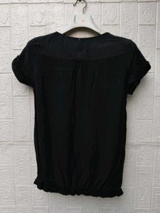 New with tag Chic Black Button-Up Short-Sleeve Top