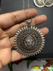 OXIDISED NECKPIECE EARRING SET