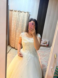 Elegant White Bridal Gown🎀🩷🧚🏻‍♀️