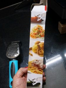 Tilak 2-in-1 Peeler &amp; Grater