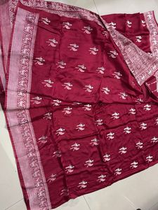 Brand New Elegant Red Bird Benarasi Saree