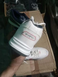 NEW NO USED CASUAL SHOES FOR MAN, 2 PAIR COMBO,