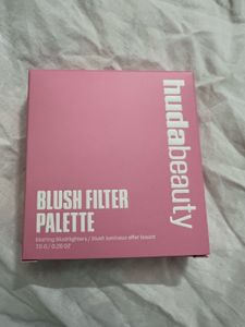 Huda Beauty Blush Filter Palette