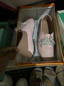 Chic Pink Lace-Up Oxford Flats