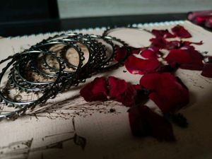 Elegant Black Bangles Set