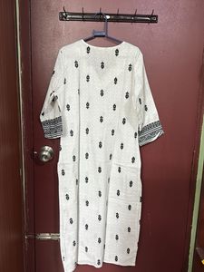 White &amp; Black Printed Kurta Set