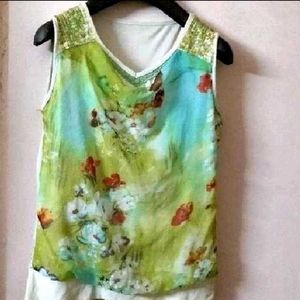 Floral Print Sleeveless Top