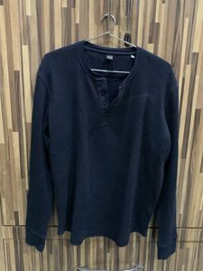 Men's Long Sleeve Buttoned Top