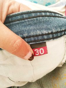 FREE Delivery - Unique Detail Jeans