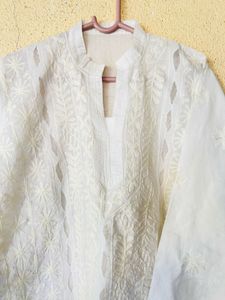 Elegant White Chikankari Kurta