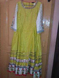 Elegant Embroidered Kurta
