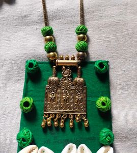 Boho Green Shell Necklace &amp; Earrings Set