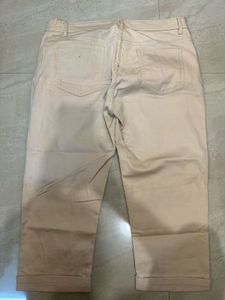 Women's Beige Cropped Pants