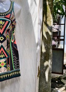 I. Vibrant Geometric Print Sleeveless Dress
