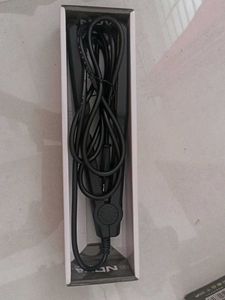 Nova Hair Straightner With Suitable Temperature