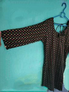 Women stitch kurti