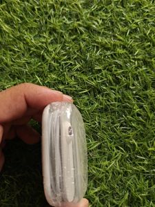 Apple EarPods with Lightning Connector