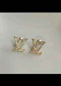 Sparkling 'LV' Logo Stud Earrings