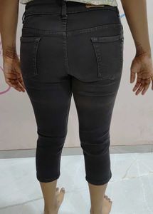 Gray Capris - Stylish &amp; Comfortable