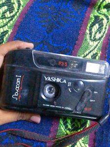 Antique Camera not in working condition