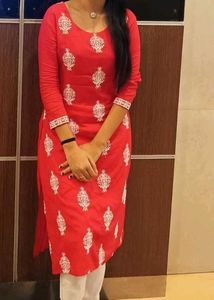 Beautiful pink Embroidered Kurta