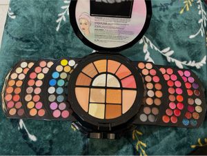 Miss Young makeup kit