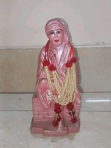 Sai Baba Statue with Garland
