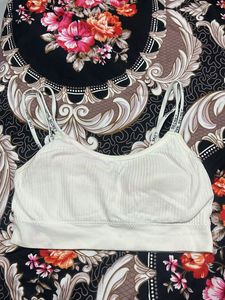 Comfortable White Ribbed Sports Bra (free size)