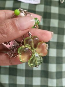 Cute Green Clover lucky Charm Keychain / keycharm