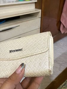 Stylish Textured Wallet