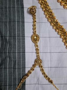 Elegant Gold Necklace &amp; Earring Set