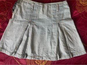 Light Wash Demin Pleated Mini Skirt 💙