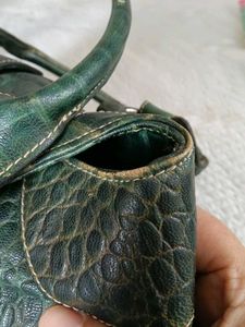 Pure leather Stylish Green Croc Embossed Handbag