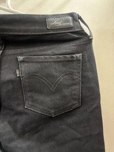 Levi's Black Skinny Jeans