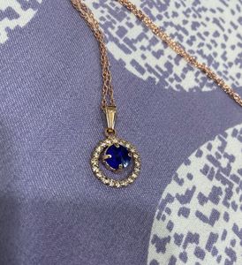 Elegant Teardrop Pendant Necklace
