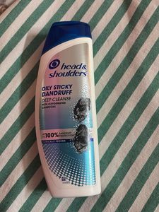 Head & Shoulders Oily Sticky Dandruff Shampoo