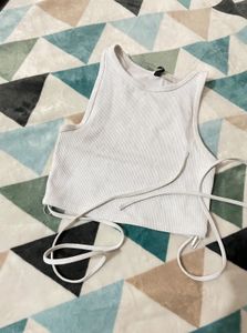 H&amp;M Ribbed White Crop Top with Tie Detail