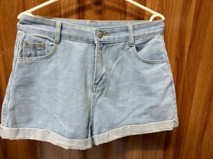 SAVANA Light Wash Denim Shorts