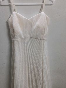 Elegant White Strapless Dress