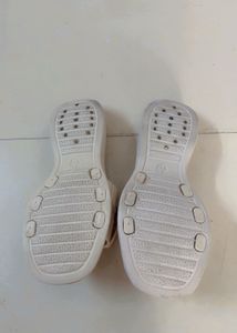 Cute Bow Slides