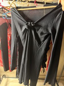 Ribbed Knot Front Top