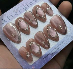 cat eye Press-On Nails