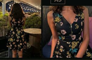 Chic Floral Print Zipper Dress